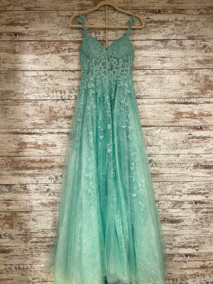 GREEN/LACE A LINE GOWN (NEW)