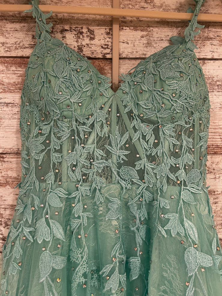 GREEN/LACE A LINE GOWN (NEW)