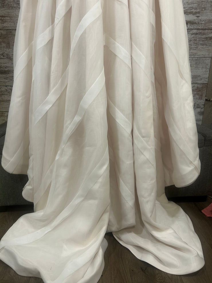 IVORY WEDDING GOWN - NEW $699