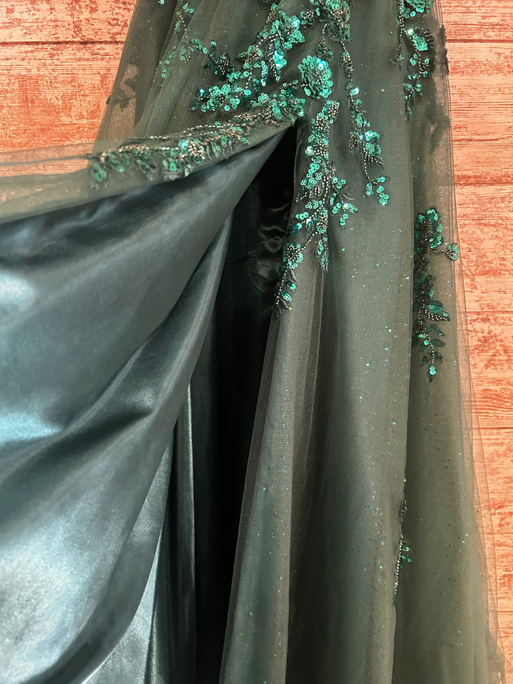GREEN SPARKLY A LINE GOWN