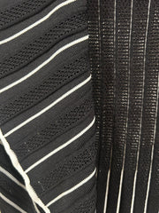 BLACK/WHITE OPEN TOP/SHRUG