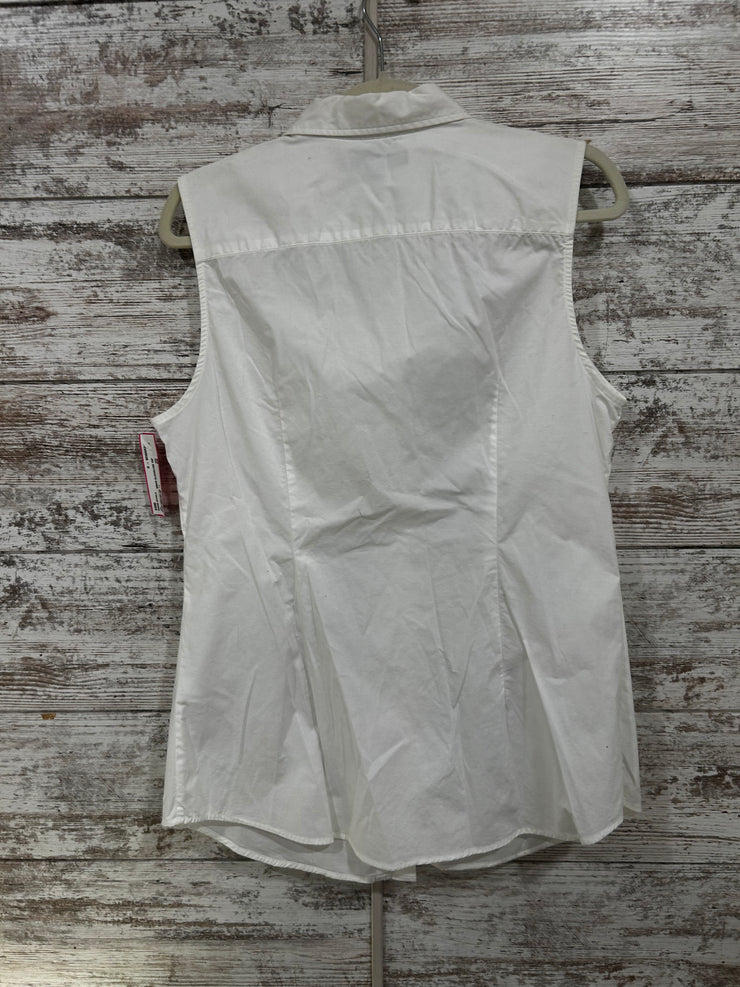 WHITE SLEEVELESS TOP