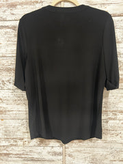 BLACK SHORT SLEEVE TOP