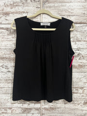 BLACK SLEEVELESS TOP