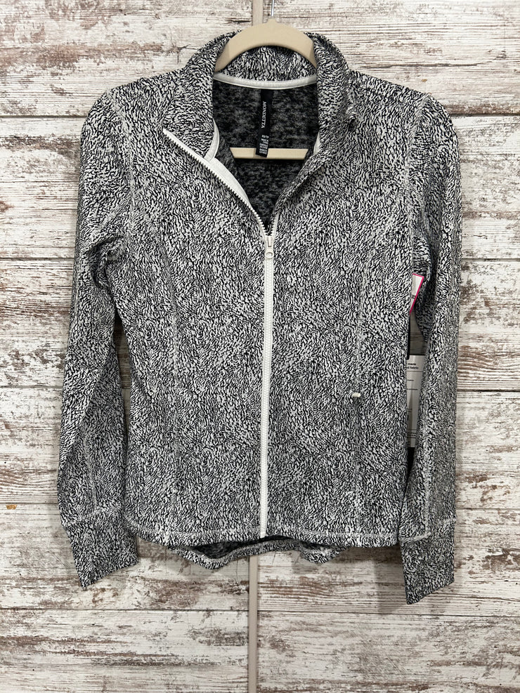 BLACK/WHITE ZIP UP JACKET -NEW