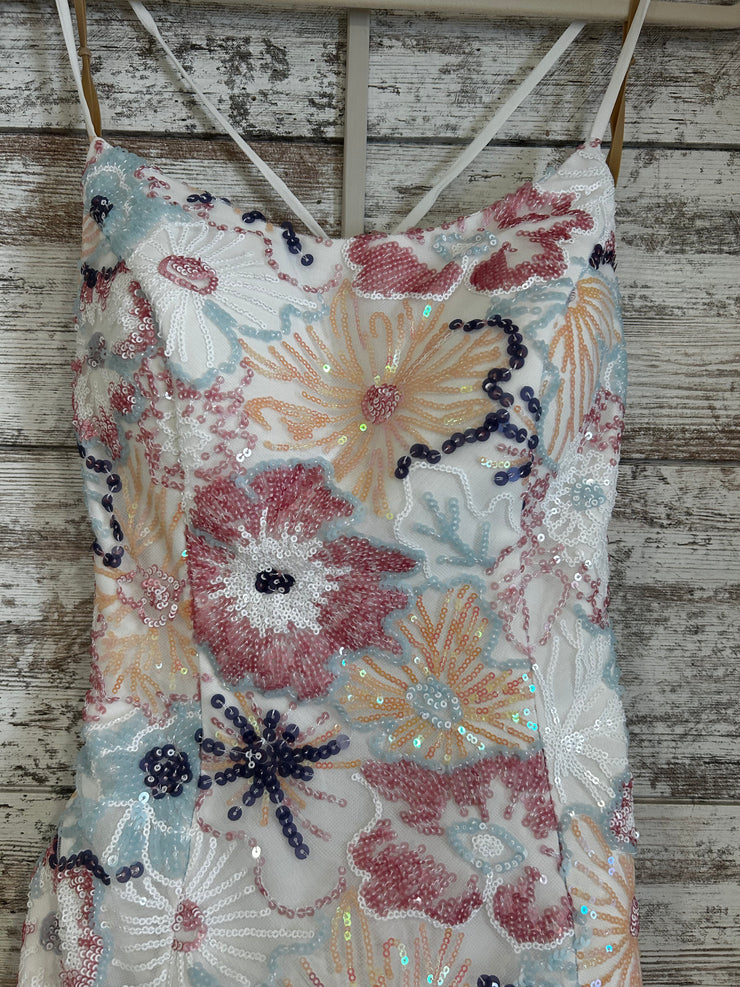 WHITE/FLORAL LONG DRESS (NEW)