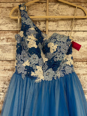 BLUE/WHITE FLORAL A LINE GOWN