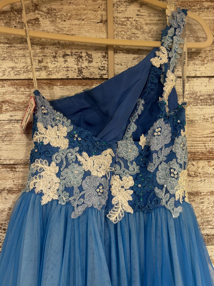 BLUE/WHITE FLORAL A LINE GOWN