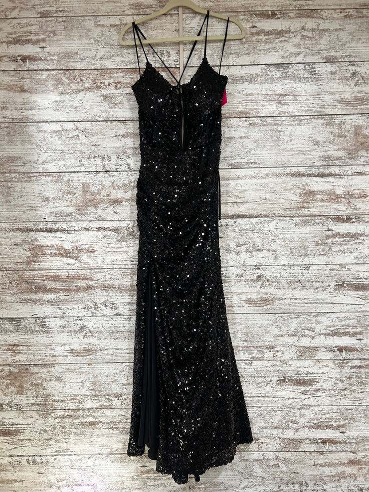 BLACK SEQUIN LONG EVENING GOWN