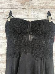 BLACK LONG EVENING GOWN