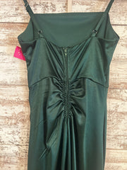 GREEN LONG EVENING GOWN