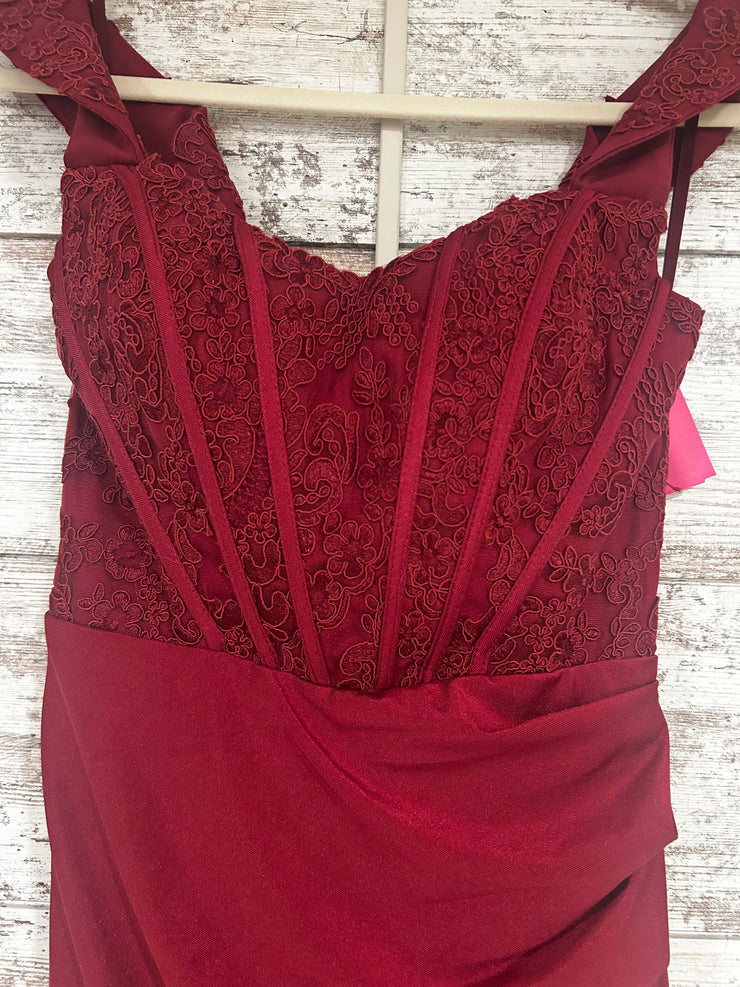 BURGUNDY LONG EVENING GOWN-NEW