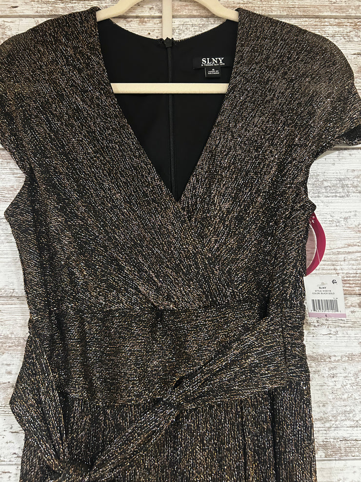 BLACK/GOLD METALLIC JUMPER-NEW