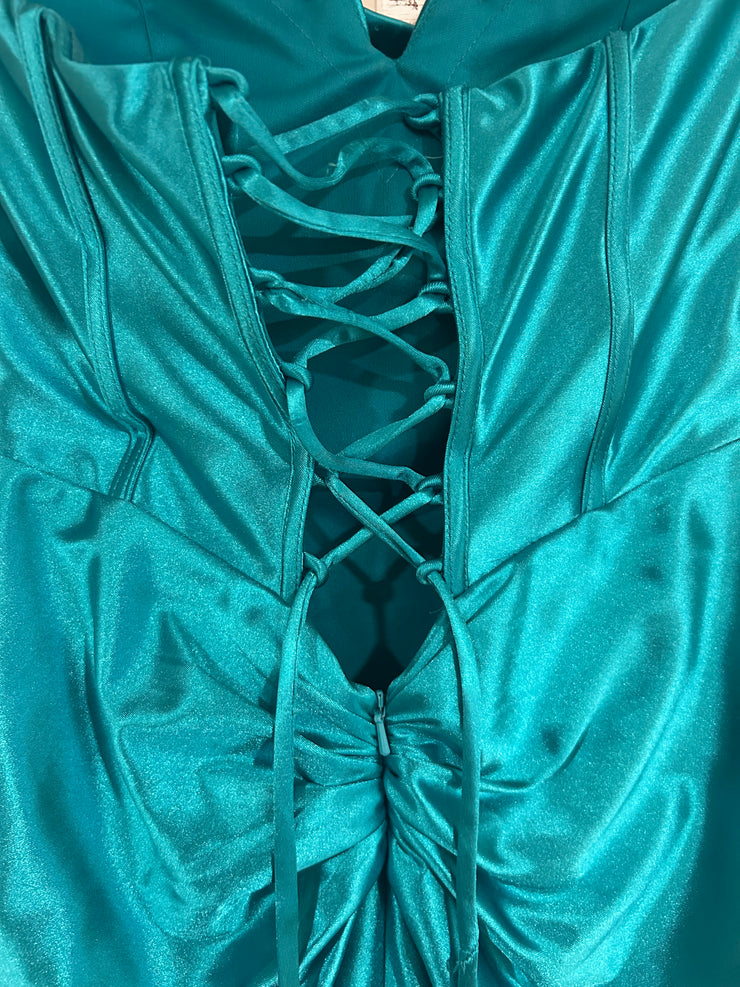 GREEN LONG EVENING GOWN