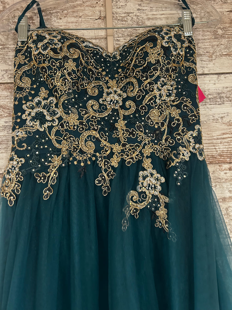 GREEN/GOLD A LINE GOWN