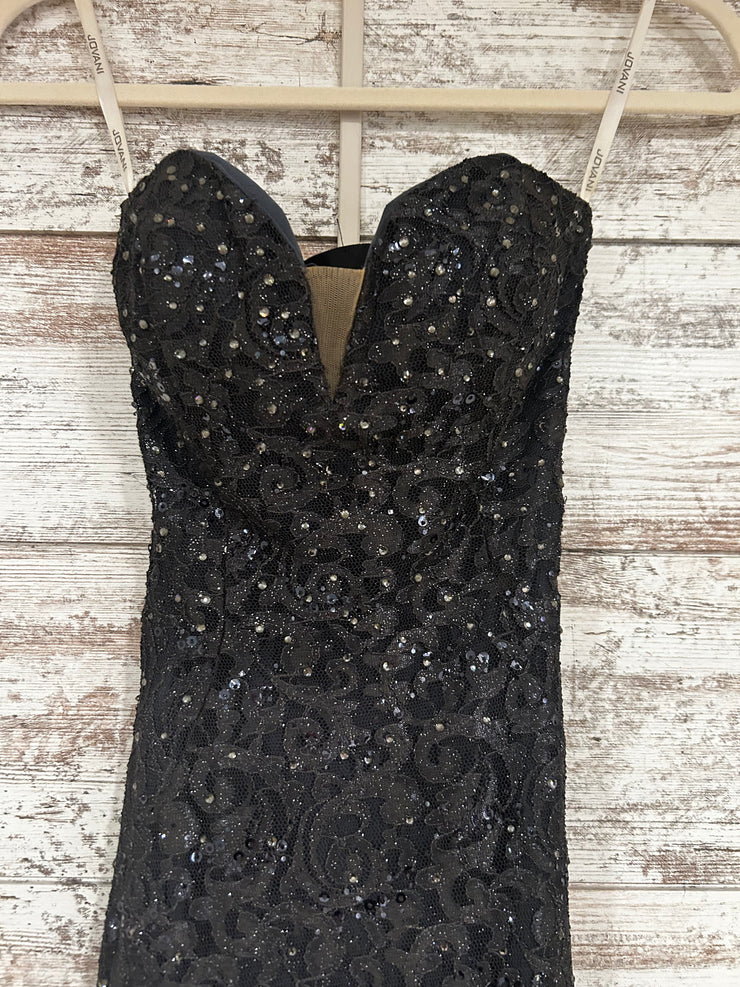 GRAY LACE LONG EVENING GOWN