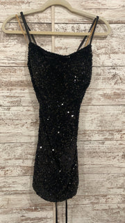 BLACK SPARKLY SHORT DRES (NEW)