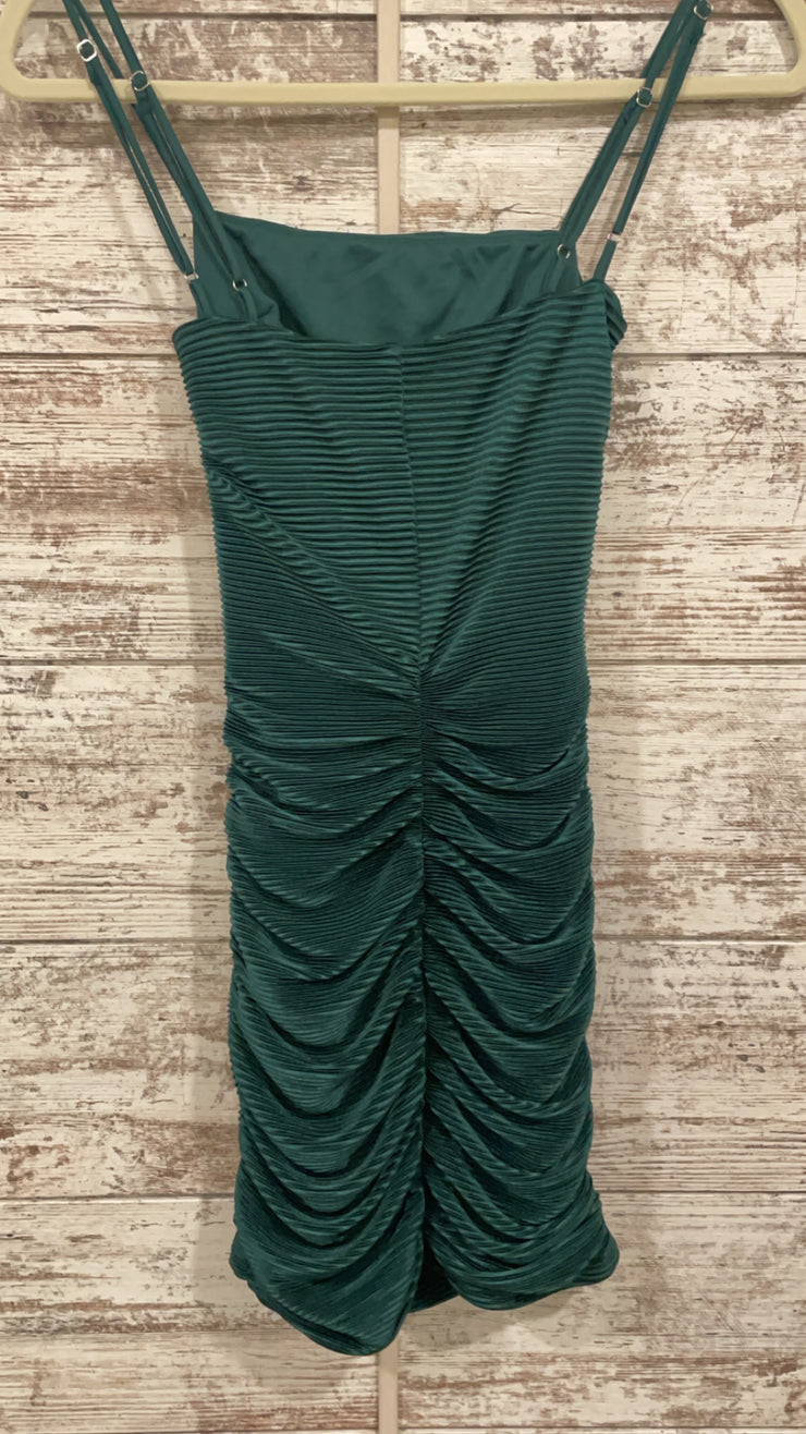 GREEN SHORT DRESS