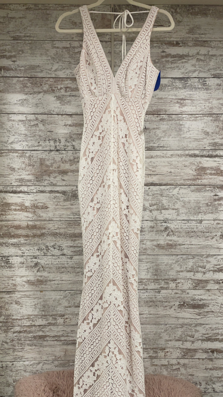 IVORY LACE LONG DRESS (NEW)