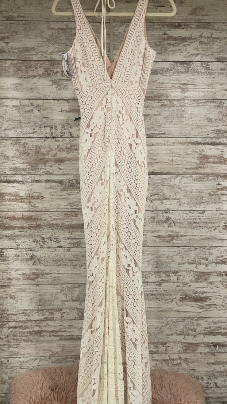 IVORY LACE LONG DRESS (NEW)