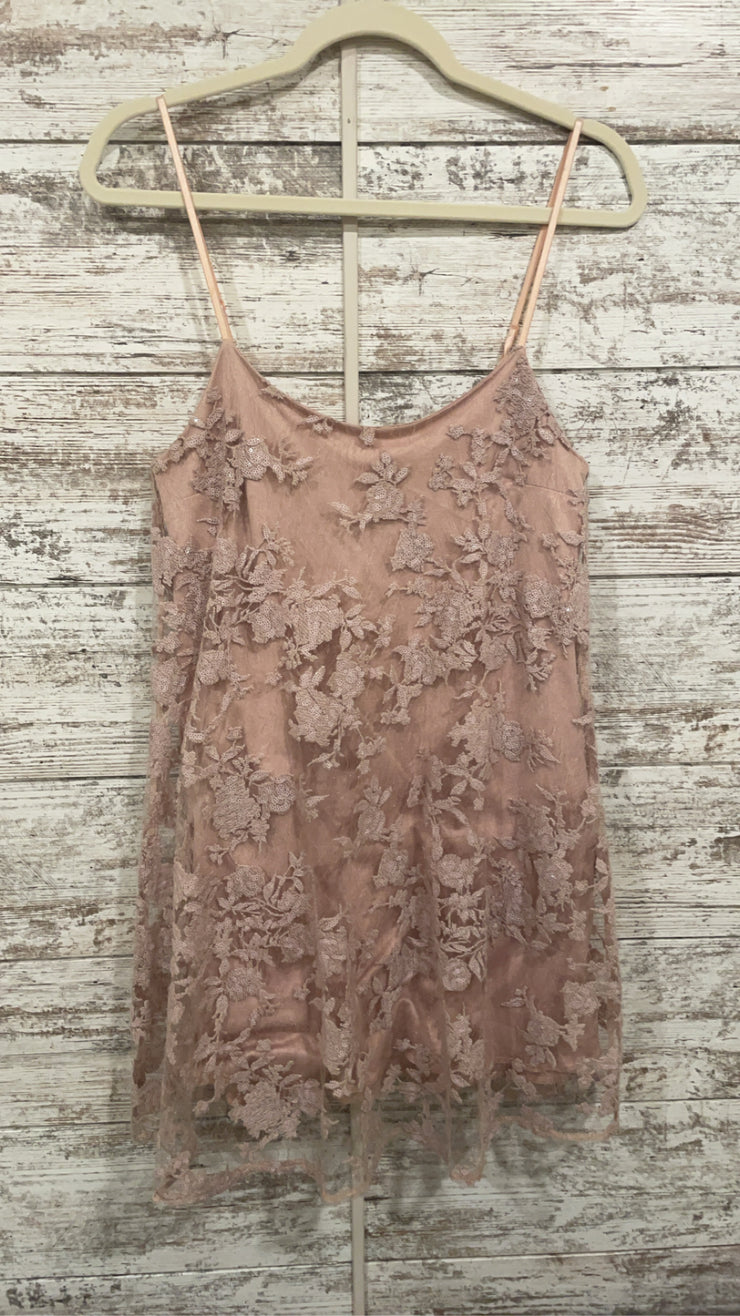 BLUSH/FLORAL SHORT DRESS