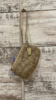 GOLD WRISTLET $75