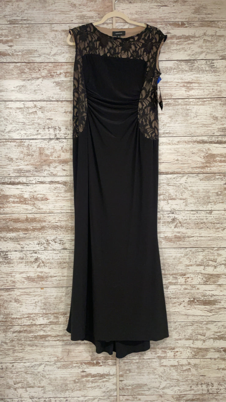 BLACK LONG EVENING GOWN (NEW)