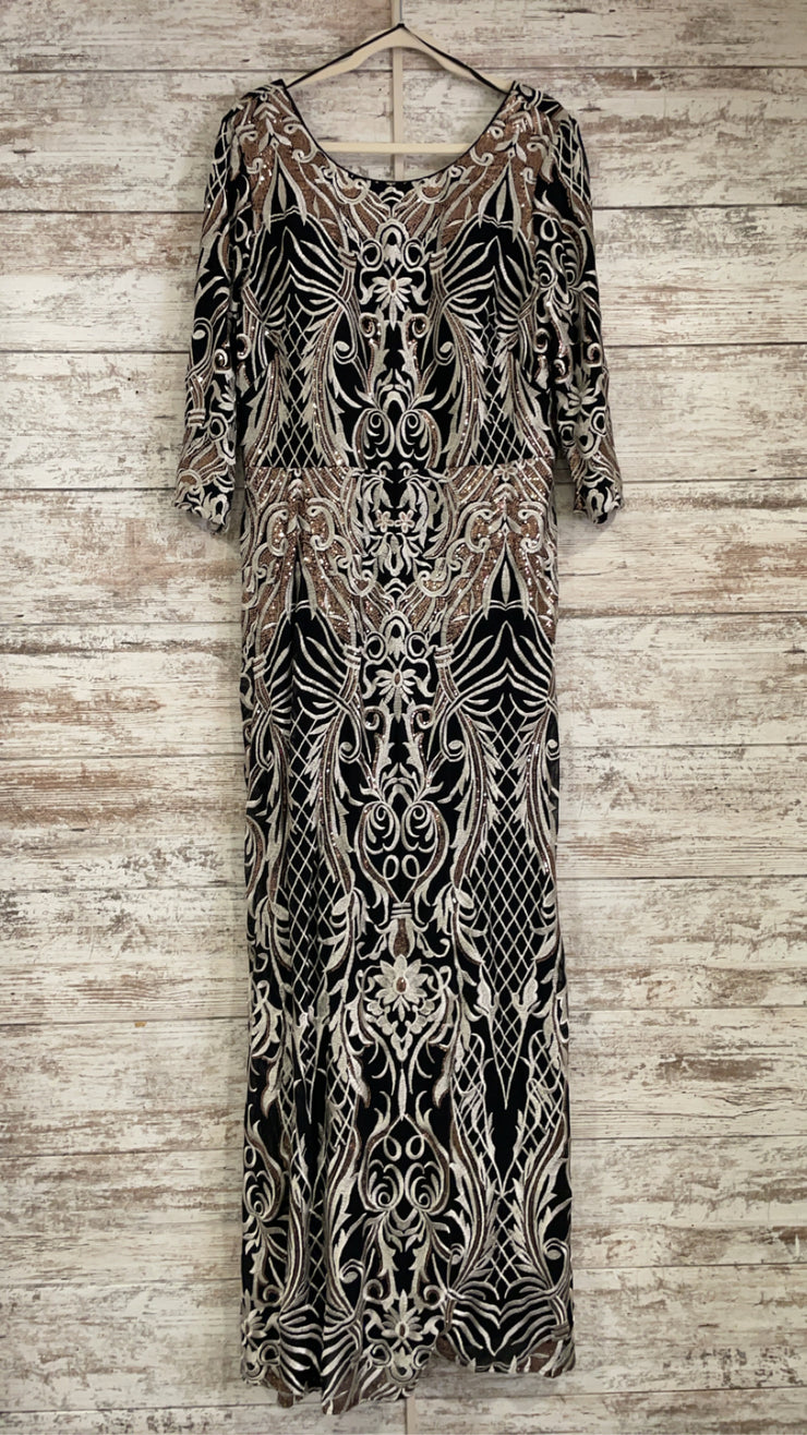 BLACK/WHITE LONG EVENING GOWN