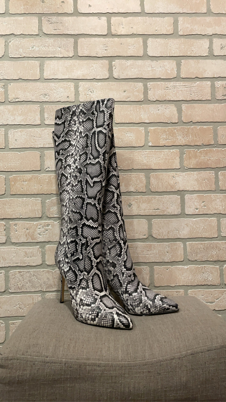 SNAKE LEATHER BOOTS (NEW) $398