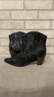 BLACK SPARKLY BOOTS (NEW) $165