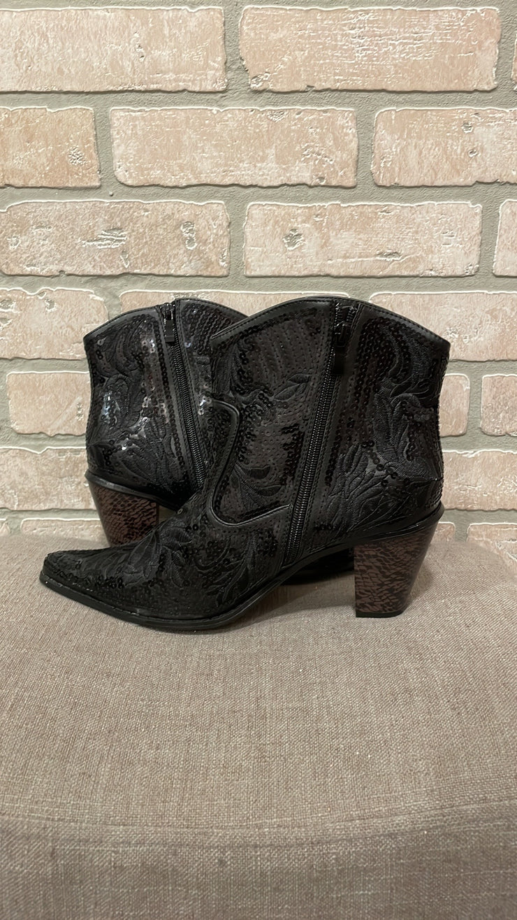 BLACK SPARKLY BOOTS (NEW) $165