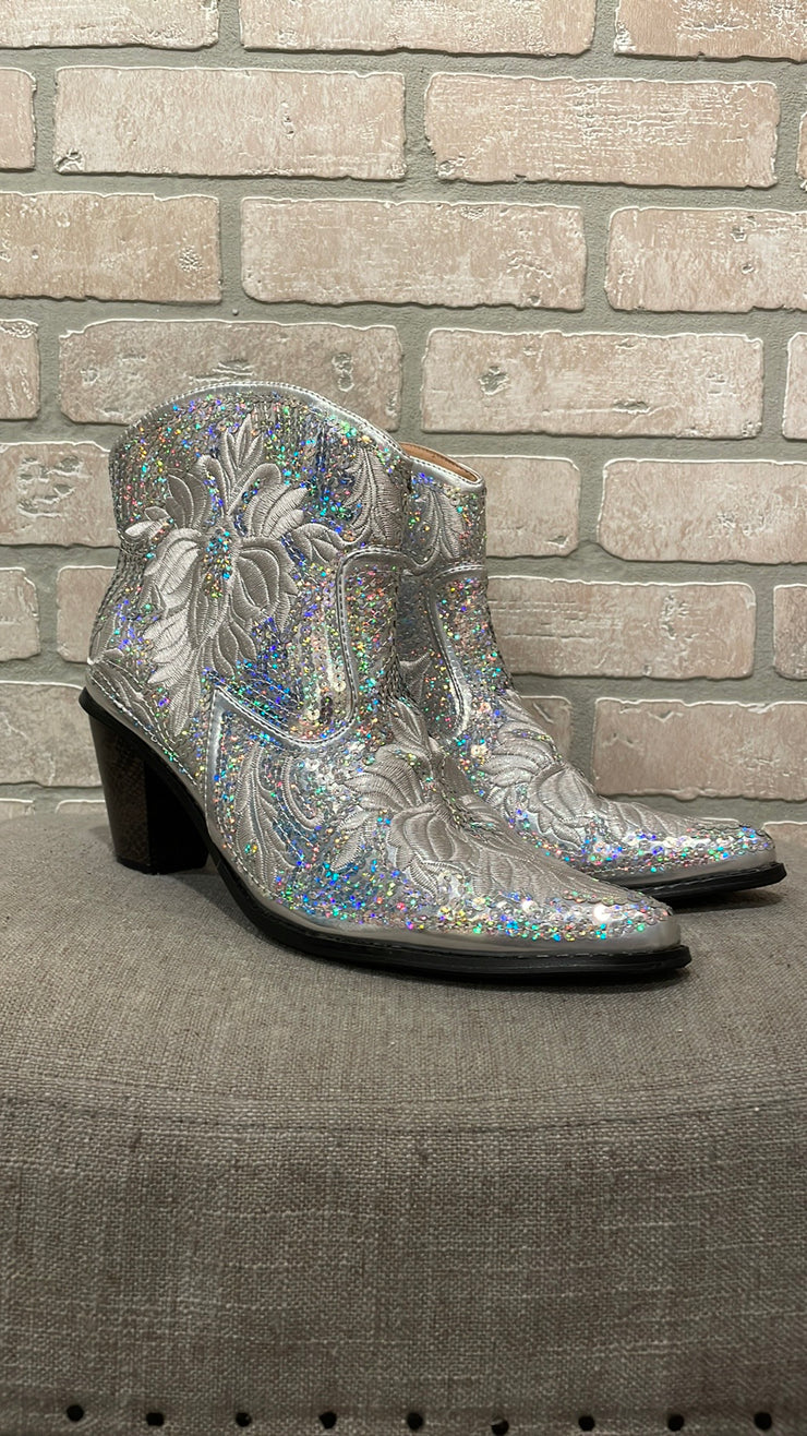 SILVER SPARKLY BOOTS -NEW $165