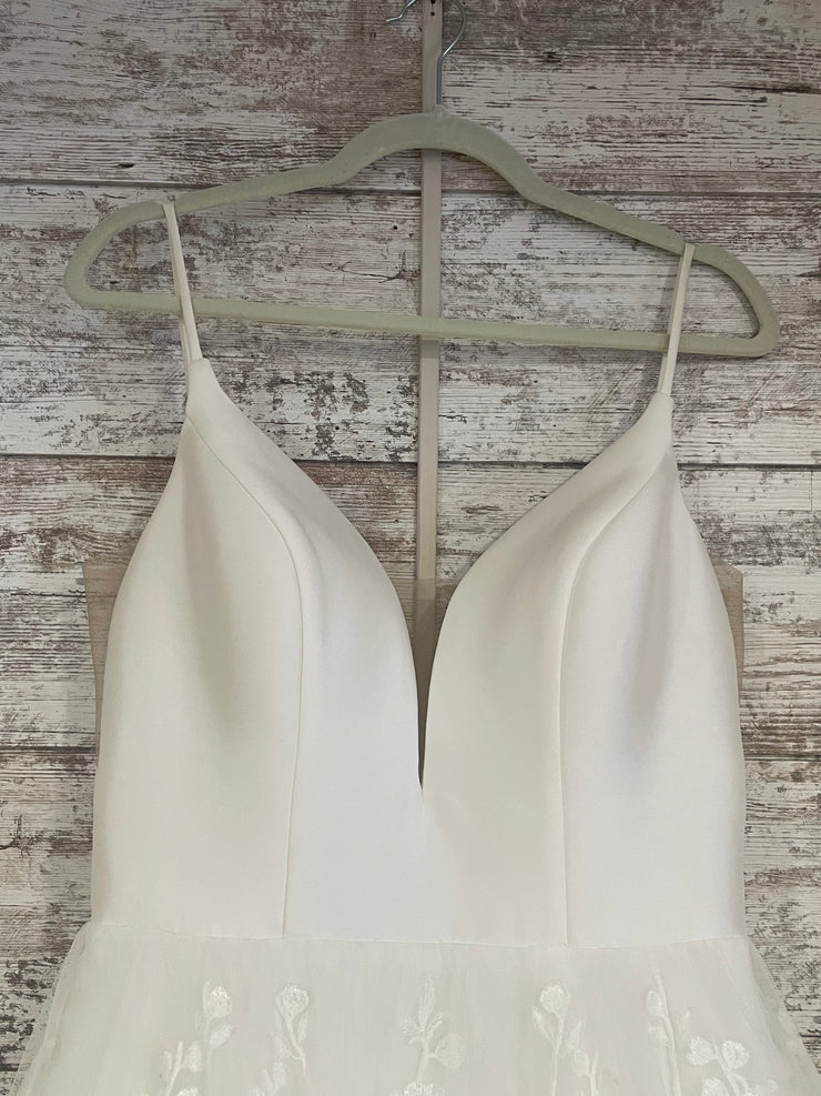 WHITE WEDDING GOWN (NEW) $1600