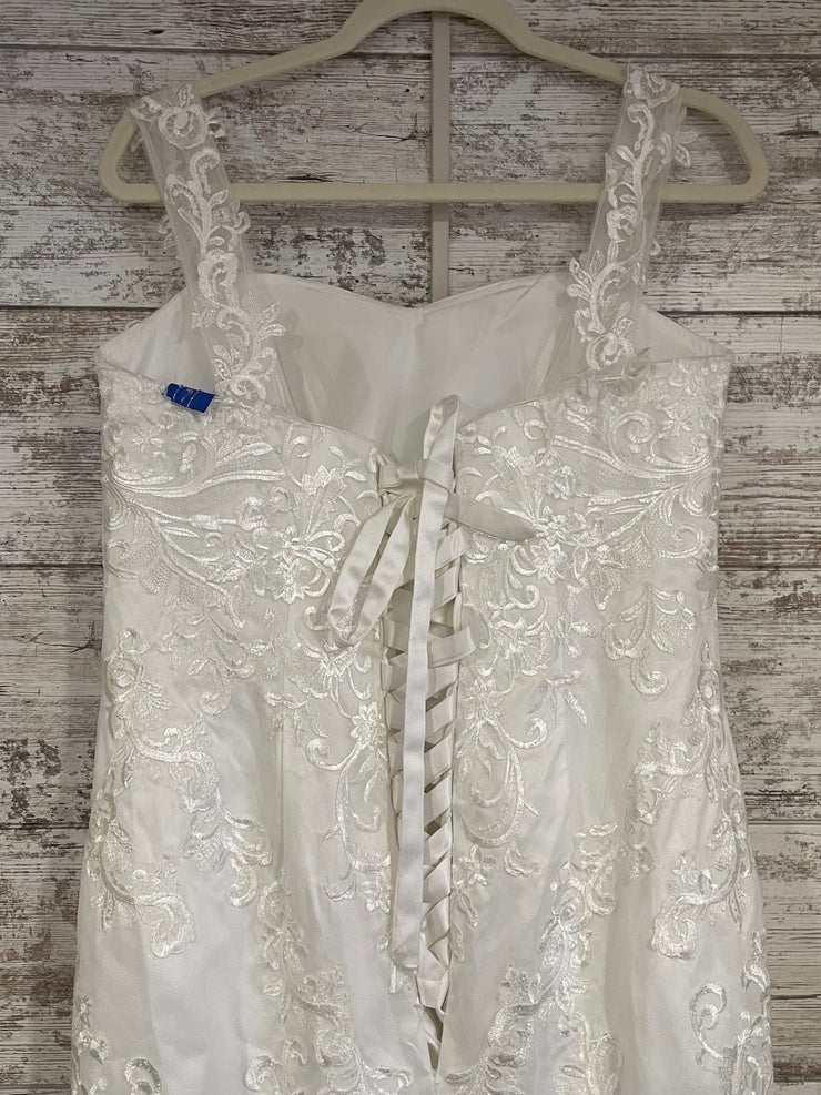 WHITE WEDDING GOWN (NEW)