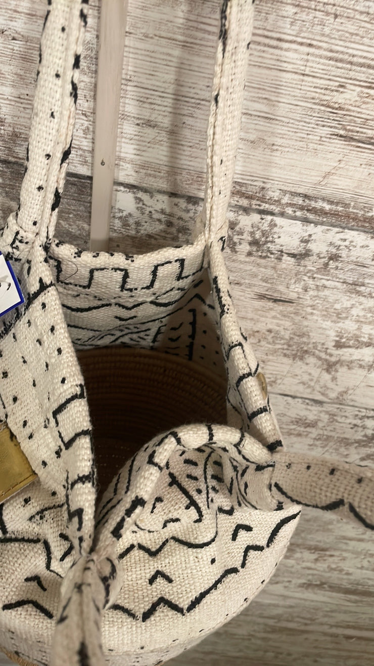 IVORY BUCKET PURSE (NEW) $190