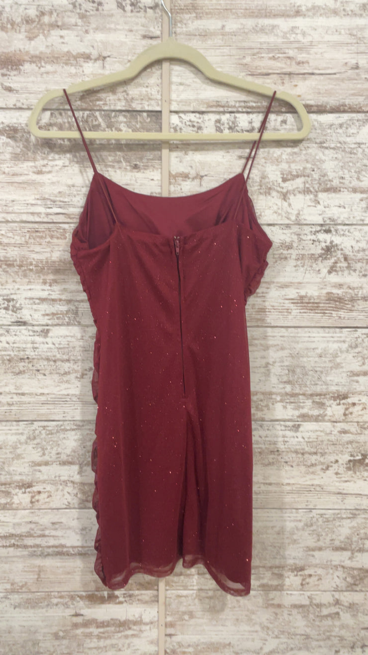 BURGUNDY SPARKLY SHORT DRESS