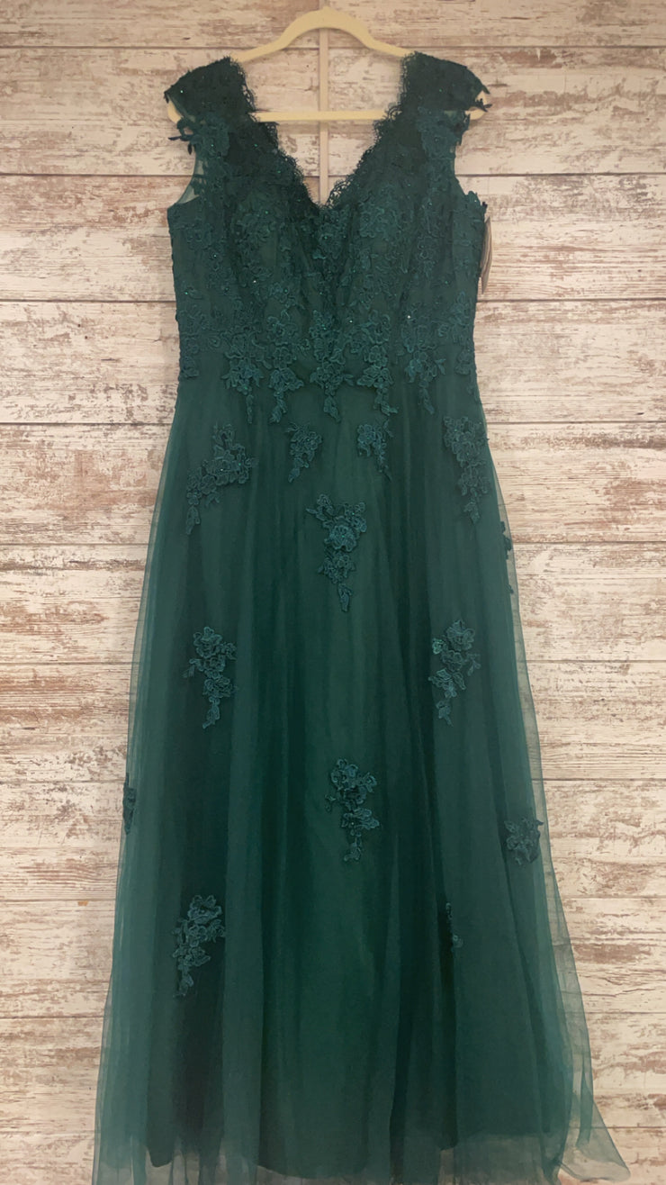 GREEN/FLORAL A LINE GOWN (NEW)