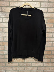 BLACK LONG SLEEVE TOP $79