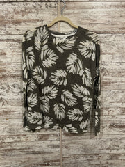 GREEN/IVORY LONG SLEEVE TOP$89