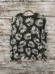 GREEN/IVORY LONG SLEEVE TOP$89