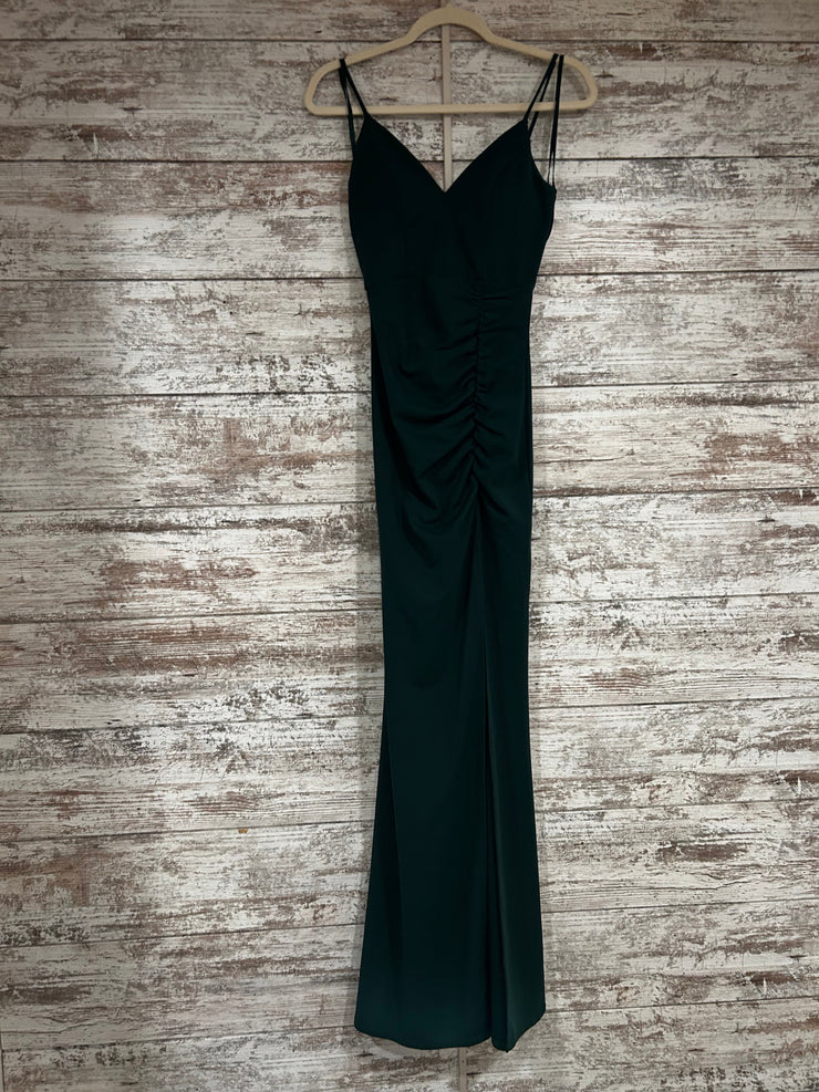 GREEN LONG EVENING GOWN