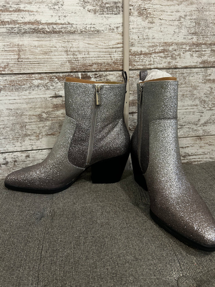 SILVER SPARKLY BOOTS (NEW)$225