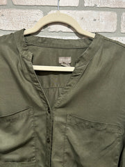 GREEN BUTTON UP SHIRT $89