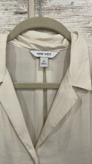 IVORY SLEEVELESS SHIRT