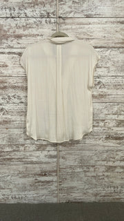 IVORY SLEEVELESS SHIRT