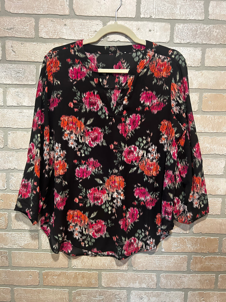 BLACK/PINK LONG SLEEVE TOP $40