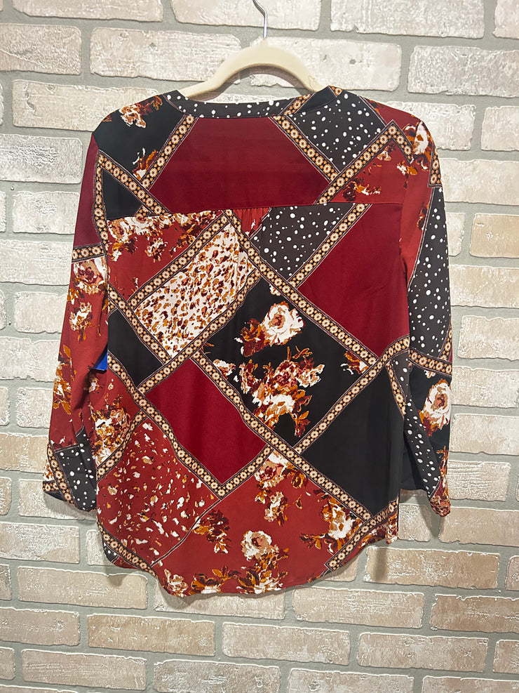BURGUNDY FLORAL TOP $40