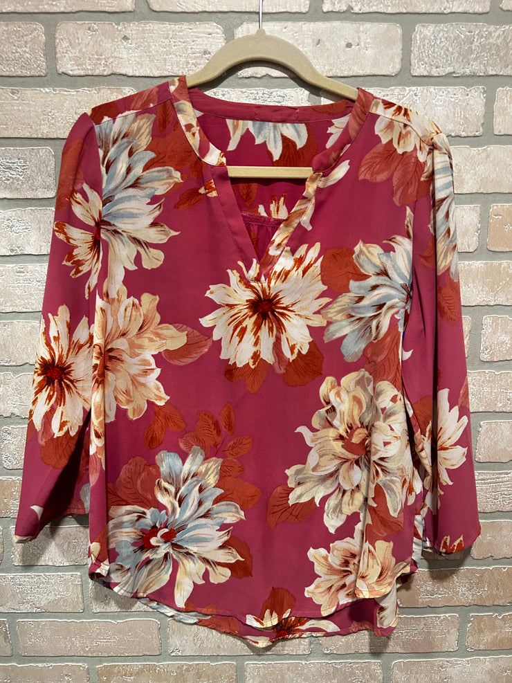 PINK FLORAL TOP $40