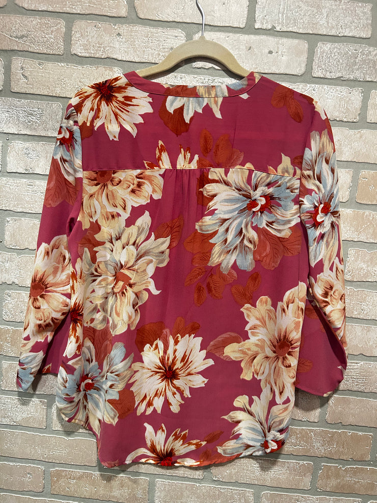 PINK FLORAL TOP $40