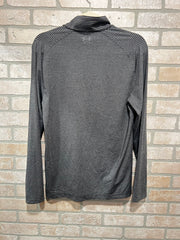 BLACK/GRAY LONG SLEEVE TOP $75